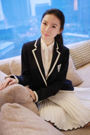 女人打电话时身体反应_720高清免费观看